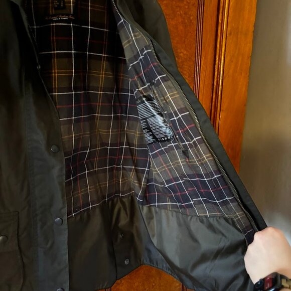 Barbour Waxed Jacket (Olive) - Picture 5 of 7